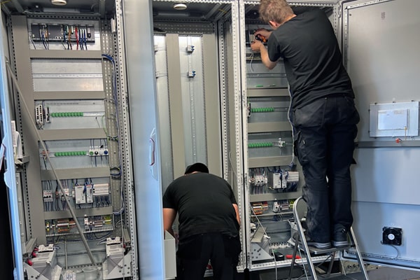 Control cabinet construction